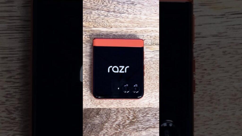 Unboxing the New Motorola Razr in Orange